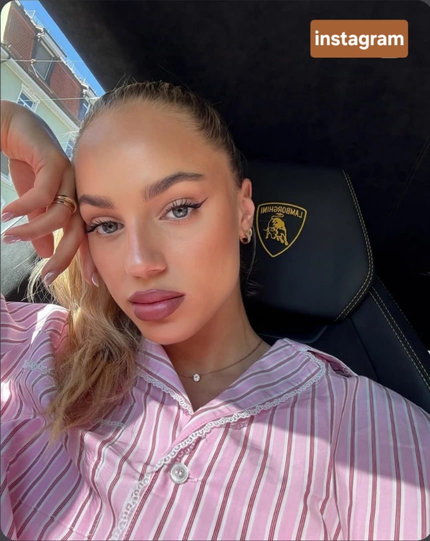 Η ομορφότερη ποδοσφαιρίστρια